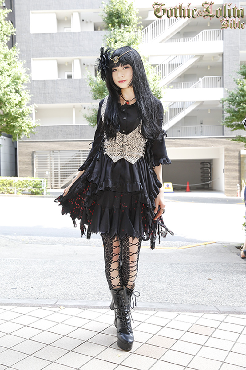 Gothic&Lolita Snap019 ヘアアクセやランダムな裾のスカートで魔女風に 