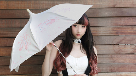 ケラ！モのお気に入りアイテムを拝見☆　RinRin Dollちゃんが紹介するアイテムは「折りたたみ傘」！