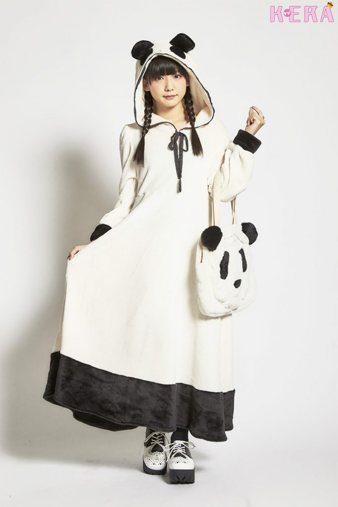 人気ブランドが送る 真冬のラブリーコーデ Favortite パンダのワンピであったかガーリー Kera Style ケラ スタイル